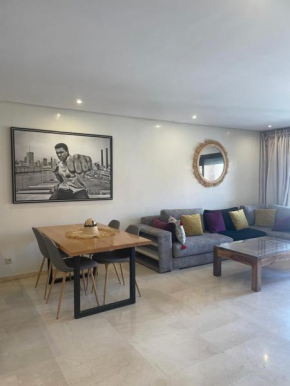 Apt standing 80m2, 2 chambres, terrasse, piscine